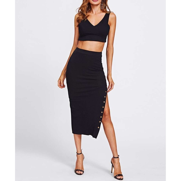 Black High Waist Ribbed Side Split Studs Skirt - Picture 3 of 6